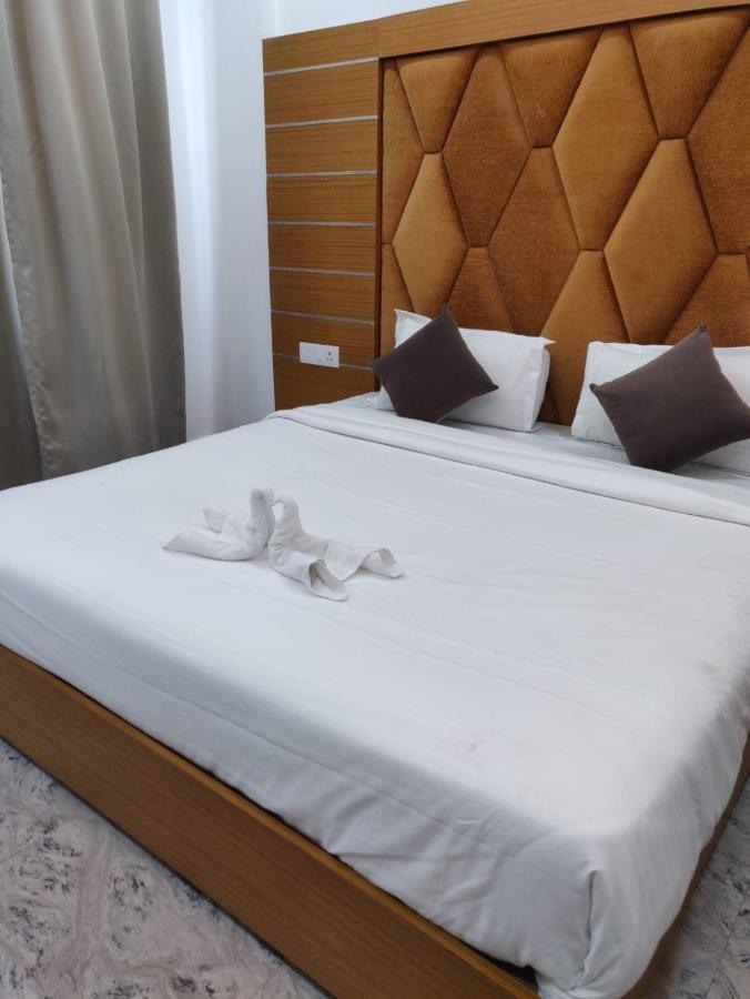 Hotel Virasat By Bookingcare Chhatarpur Екстериор снимка