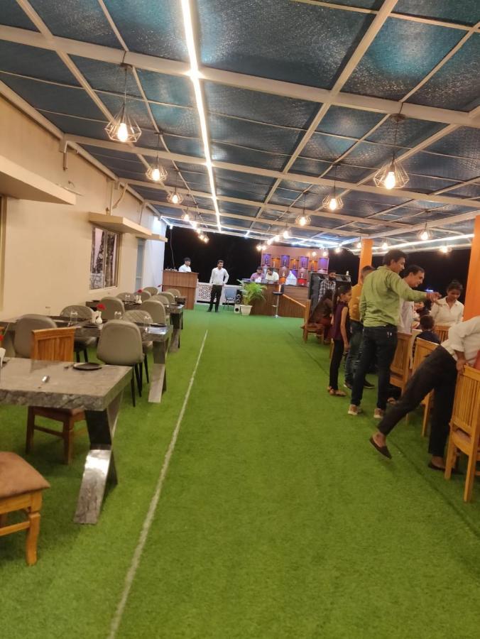Hotel Virasat By Bookingcare Chhatarpur Екстериор снимка