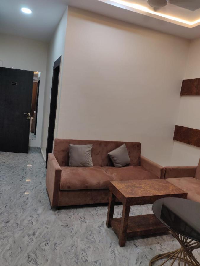 Hotel Virasat By Bookingcare Chhatarpur Екстериор снимка