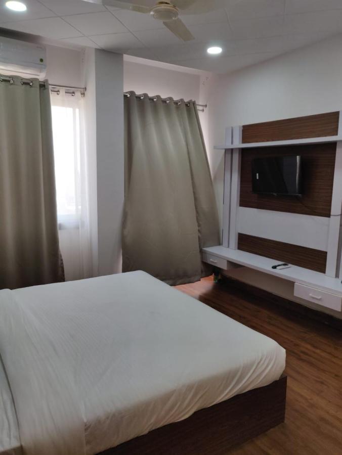 Hotel Virasat By Bookingcare Chhatarpur Екстериор снимка